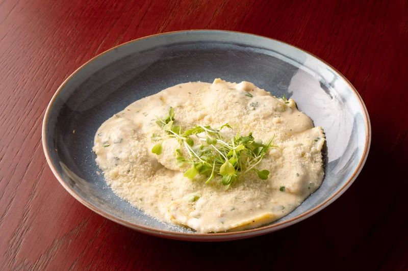 Négysajtos ravioli quattro formaggi, olasz étterem Csepel